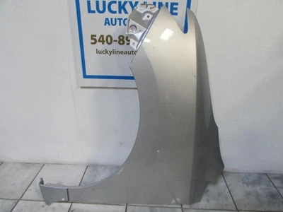 Nissan Quest 2015 guardabarros izquierdo plateado Foto 1 de 2