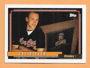 CAL RIPKEN BALTIMORE ORIOLES #40 - TOPPS NM-MT 1992 - Picture 1 of 2