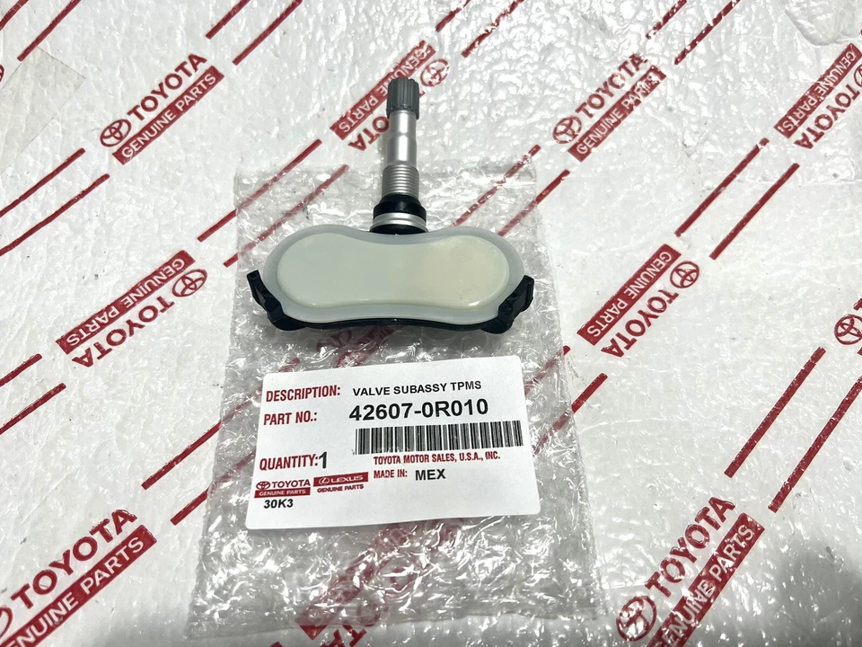 *NUEVO SENSOR MONITOR DE PRESIÓN DE NEUMÁTICOS TOYOTA HIGHLANDER RAV4 TPMS OEM 2013-2019  Foto 1 de 3
