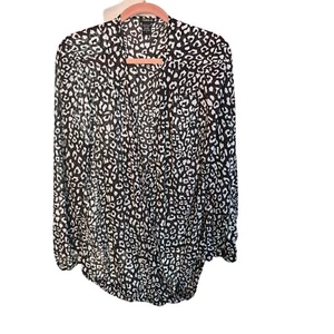 Torrid Womens Blouse Animal Print Plus Size 3X Chiffon Surplice Shirt Wrap Front - Picture 1 of 5