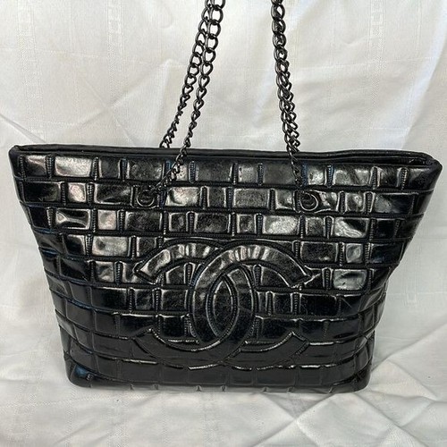 Chanel Brick Barretta di cioccolato trapuntata borsa tote congelata grande cinturino catena vinile nero