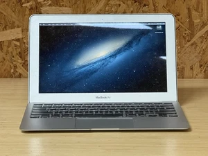Apple MacBook Air 11 inch, Mid 2013, 256GB SSD, Intel i5 1.3GHz, 4GB RAM - Afbeelding 1 van 10