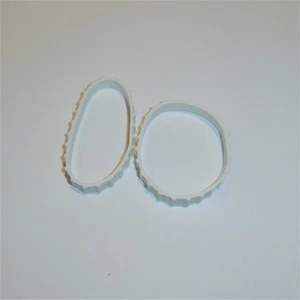 Matchbox Tracks 1-75 35 b Snow Trac White Treads Pair - Picture 1 of 6