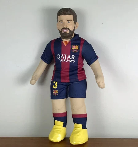 FC Barcelona Gerard Pique 17.7 Inch Doll by Bubuzz Football Soccer Sports Doll Cover