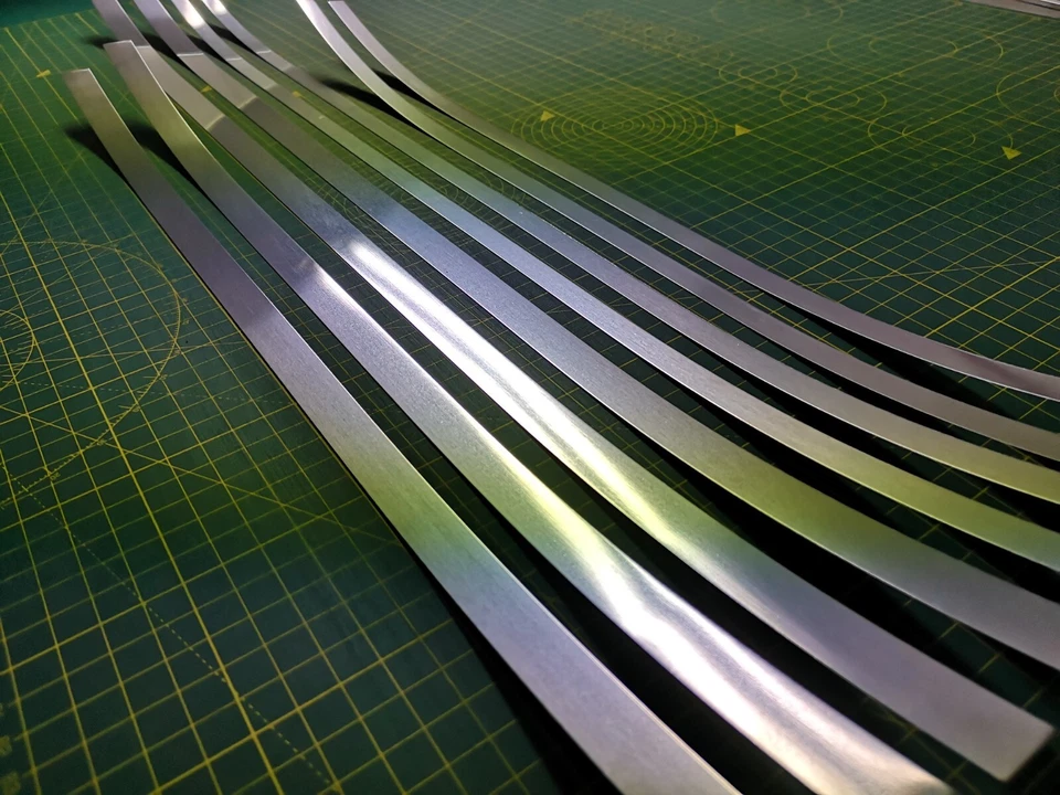 Edelstahl-Reparaturstreifen Schwellerleisten Mercedes C124 + A124 (W124 Coupé) - Bild 1 von 2