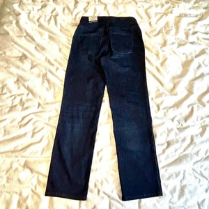 Talbots Jeans Size 4 Petite Sculpt Straight Pull On Dark Rinse Slimming NWT - Picture 1 of 8