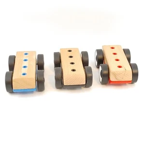 Lote de 3 bases de vehículos de madera IKEA Lillabo rojas, azules y amarillas - Imagen 1 de 3