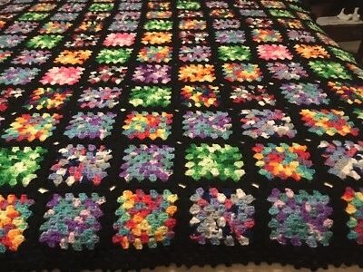 Edredón cuadrado afgano abuela vintage - 89 X 66 cuadrados coloridos Foto 1 de 3