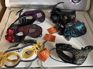 6 Masquerade Masks - Picture 1 of 3