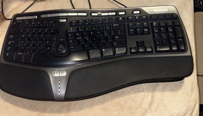 Microsoft Natural Ergonomic Keyboard 4000 V1.0 KU-0462 Black Wired USB - Image 1 of 4