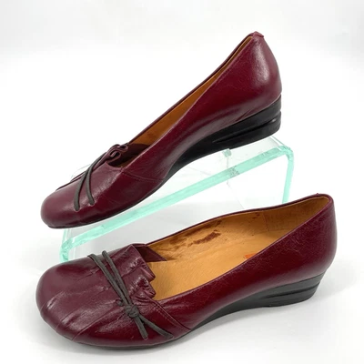 Mocasín Miz Mooz Mujer Talla 9 Pookie Cuero Rojo Cereza Oscuro Tacón de Cuña Foto 1 de 4
