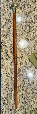 Bastón con mango y punta de latón ovalado con un elegante eje tallado de 3/4 de longitud 36,5" (L) Foto 1 de 4