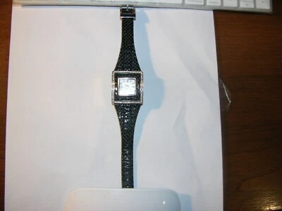 Reloj de pulsera BCBG MAXAZRIA para mujer usado una vez Foto 1 de 4