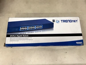 TRENDnet TEG-S240TX Switch 24 porte con staffe di montaggio su rack MAI USATO - Foto 1 di 4