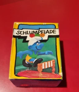 Smurfs Vintage Schleich sports Hurdle smurf - Picture 1 of 3