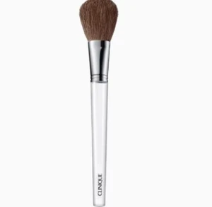 Clinique Blush Brush - Picture 1 of 1