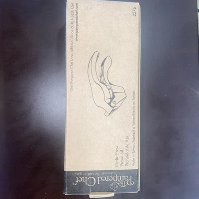 Prensa de ajo de chef mimada #2576 con herramienta de limpieza nueva en caja ¡ENVÍO GRATUITO! Foto 1 de 2