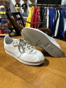 Nike Cortez Triple White Women’s Size 6 - Picture 1 of 14