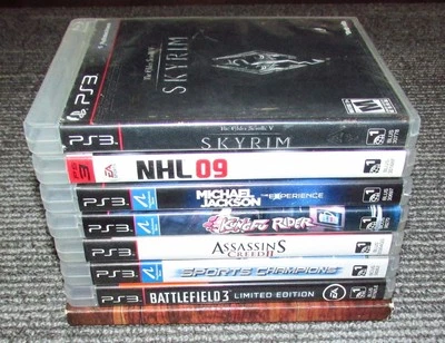 Lot of 8 Sony Playstation 3 PS3 Games Assassins Creed II, Skyrim, Batman - Image 1 of 4