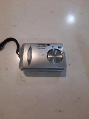 Fujifilm FinePix A Series A303 3.2MP Digital Camera - Silver - Image 1 of 4