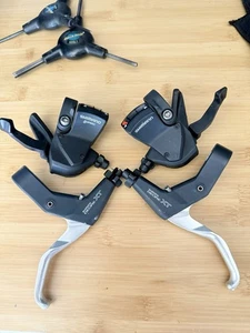 Shimano Deore XT M737 Shifters SL-M748 8s VGC (Mr5) M737 Lever Combo - Picture 1 of 6