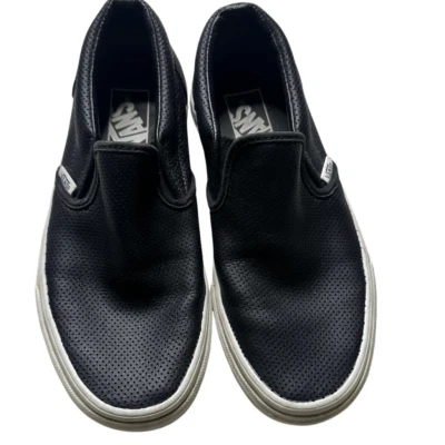 Zapatillas sin cordones VANS Asher de cuero perforado negro para niños talla 5 (hombres) Foto 1 de 4