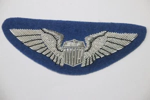 Ejército de los Estados Unidos Fuerza Aérea Segunda Guerra Mundial PATRÓN TRIPULACIÓN DE COMBATE LINGOTES ALAMBRE PILOTO ALA EN FIELTRO #2 - Imagen 1 de 1