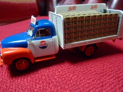 MINICHAMPS 1:43 PEPSI OPEL truck, no Coke Coca Cola Fanta - Immagine 1 di 4