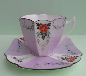 A Shelley "Coral Flower" 11637/6 Queen Anne shape demitasse cup & saucer C.1928. - Picture 1 of 12