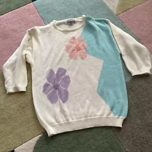 Vintage 80s Womens Lady Devon Hippie Boho Floral Pastel Crewneck Sweater MOD - Picture 1 of 6