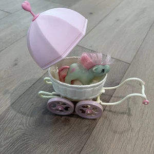 Vintage G1 My Little Pony Baby Kuschel Kinderwagen und Kinderzimmer Zubehör 1985 - Bild 1 von 14