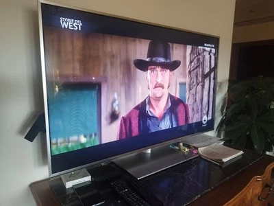 TV Panasonic TX-L47ET50E 47" Pollici LED Cornici Sottili in Alluminio - Immagine 1 di 3