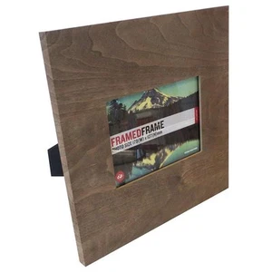 STUNNING WARM WOOD PHOTO FRAME - TAKES 13 X 18 CM PHOTO - FRAME 30.5 X 30.5 CM - Picture 1 of 2