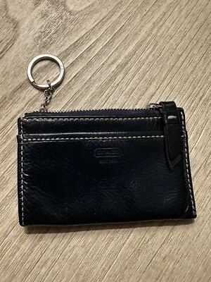 Cartera monedero Coach charol llavero cartera negra Foto 1 de 4