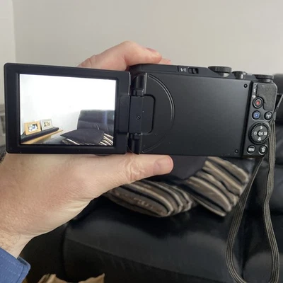 Untested/faulty Nikon Coolpix S9900 Digital Compact Camera w/ 30x Optical Zoom - Image 1 of 3