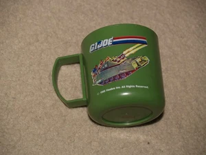 GI Joe 1986 taza verde para niños con mango Hasbro - Imagen 1 de 5