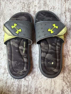 Sandalias Under Armour Niños Gris y Verde Neón 4D Espuma Slides 3Y Foto 1 de 3