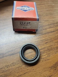 NOS OEM Briggs & Stratton 294167 Oil Seal - Picture 1 of 2