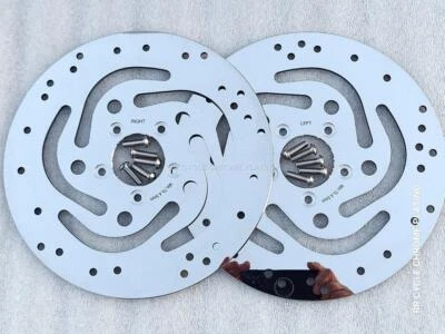 Harley Polished Dual Front Touring Rotors 00-07 Mirror Polished w / Chrome Bolts - Image 1 of 4