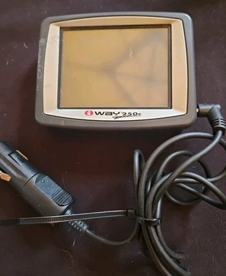 LOWRANCE AUTOMOTIVE iWAY 250c GPS SYSTEM - Image 1 of 2