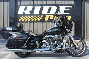 2017 Harley-Davidson Street Glide® Special - Picture 1 of 32
