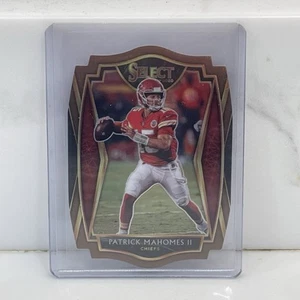 2020 Panini Select Premier Level #130 Patrick Mahomes II Bronze Die-Cut #302/355 - Picture 1 of 4
