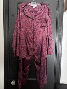Conjunto de pijama vintage de manga larga con estampado de lagarto de Victoria's Secret rojo talla pequeña - Imagen 1 de 4