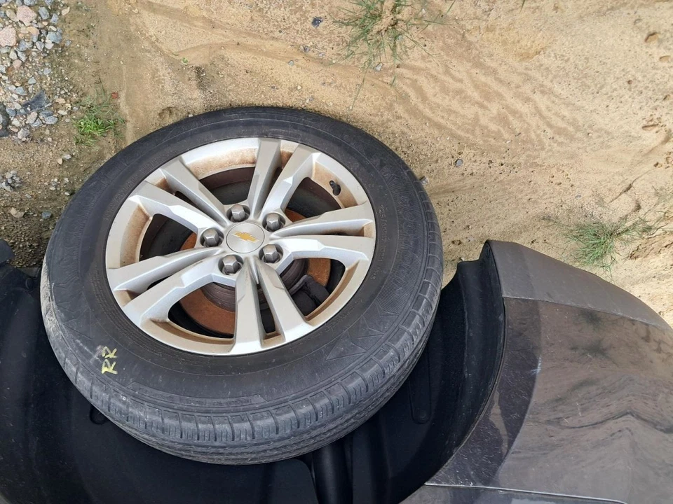 2015 Chevrolet Equinox 17x7 Wheel OEM RR Grade B Used - No Tire Included - Image 1 of 1