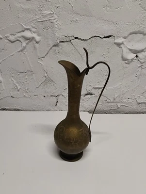 老式印度黄铜油罐带眼镜蛇形状手柄 — 第 1/4 张图片