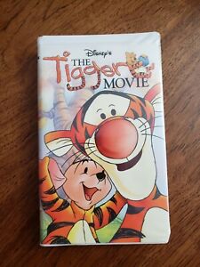 THE TIGGER MOVIE Vhs Video Tape Clamshell 2000 Animated Walt Disney Winnie Pooh