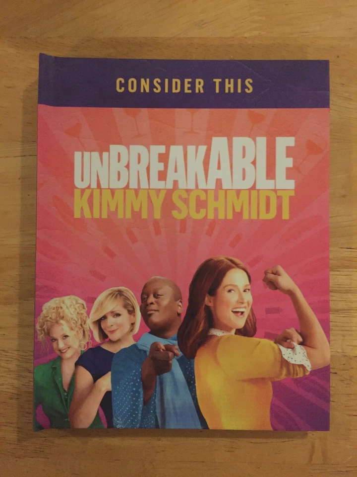 Unbreakable Kimmy Schmidt Season 1 FYC PRESS KIT Box Set Collectible DVD Netf Foto 1 de 2