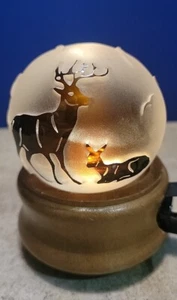 Kelsey Murphy Signed Pilgrim 2000 Paperweight Cameo Glass Deer & Birds Beautiful - Picture 1 of 10