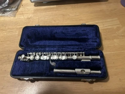 Armstrong Piccolo Modelo 204 Foto 1 de 3