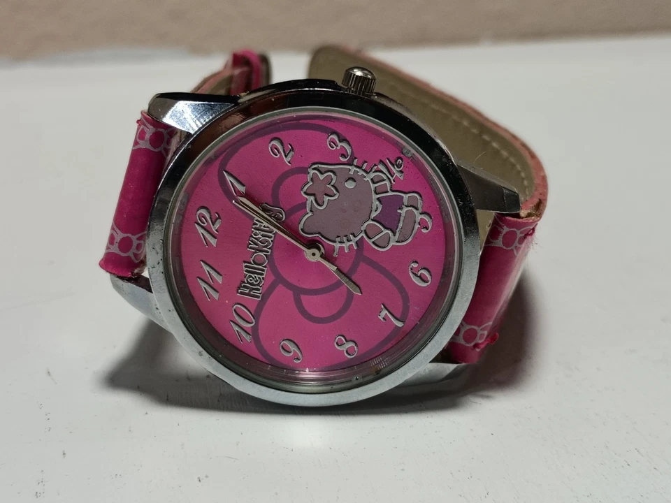 Reloj Hello Kitty Kawaii De Colección Y2K Analógico Rosa, Plateado, Blanco Millennial Thrift Foto 1 de 1